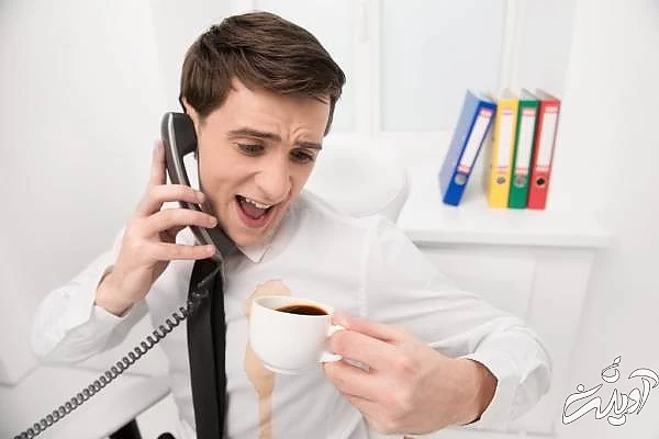 ریختن چای روی لباس